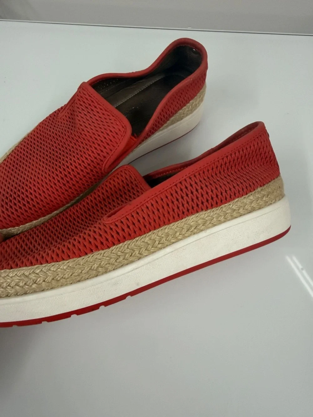 Donald J Pliner Maite Leather Closed Toe Loafers 6 coral